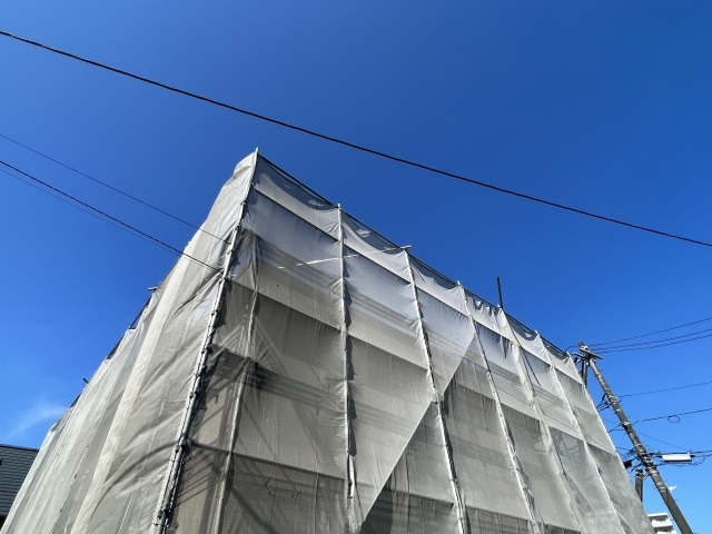 外壁塗装の工事の流れ　　～足場設置～　横浜市対応